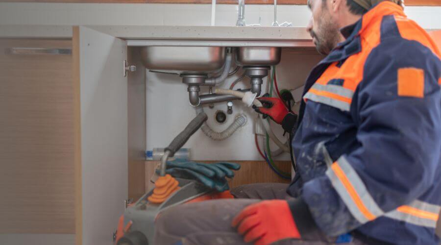 Descale Tankless Water Heater in Vinson, OK